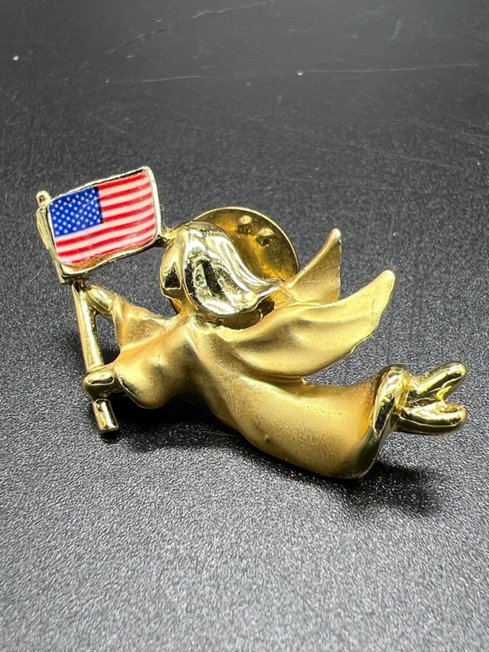 Vintage Gigio Patriotic Angel American Flag Gold Tone Lapel Pin Brooch